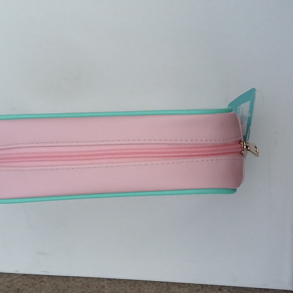 Bag - Picture 2 of 3